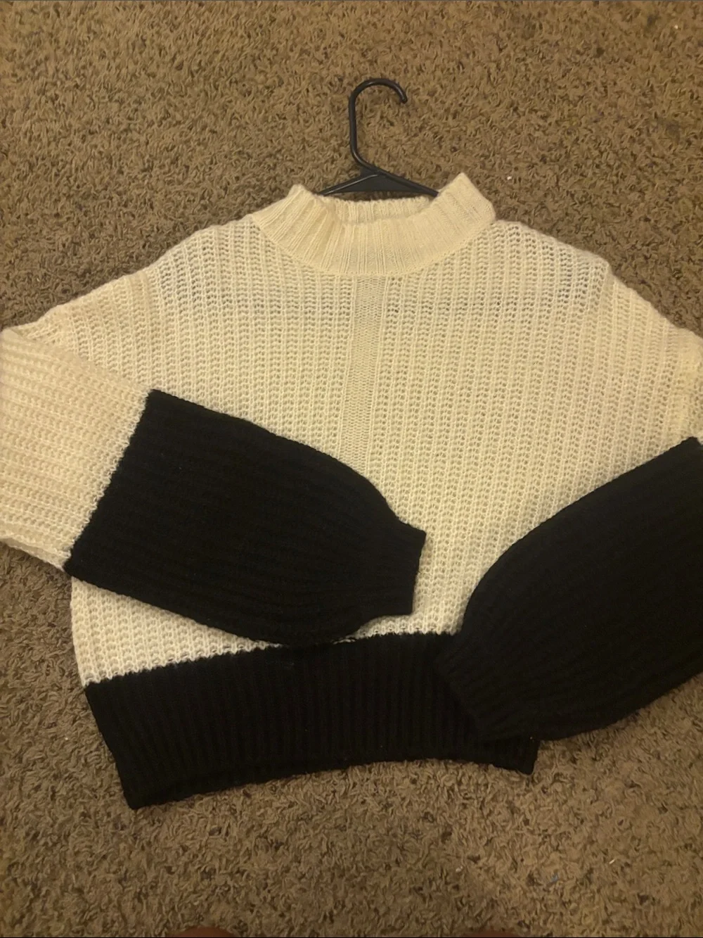 Cozy Colorblock Crewneck Sweater - Cream and Black